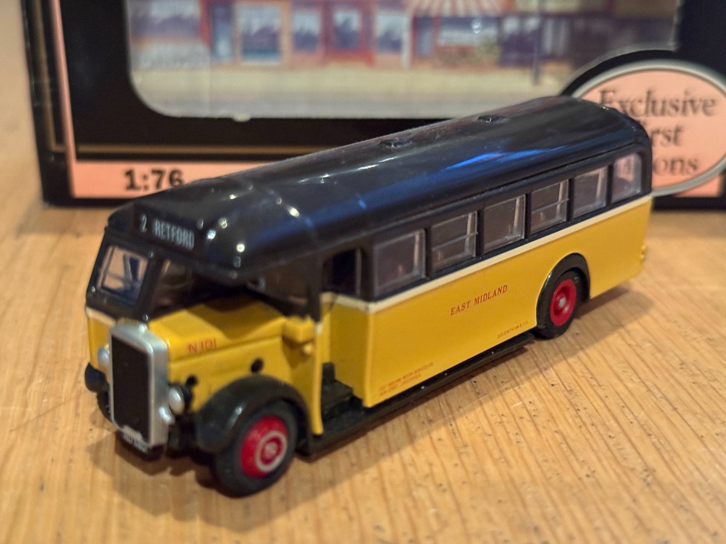 EFE OO Gauge 1:76 18305 - Leyland TS8 Tiger - East Midland
