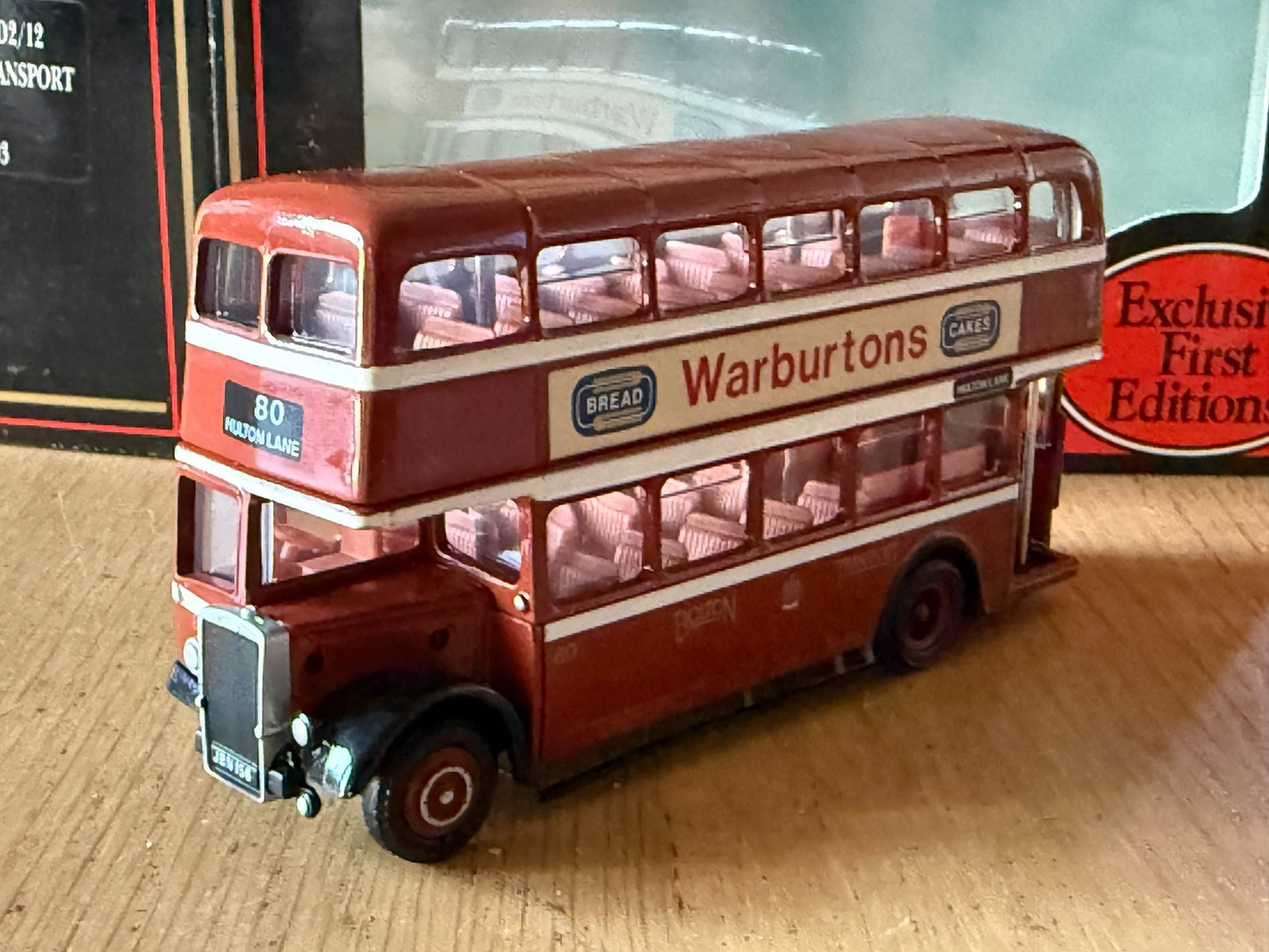 EFE OO Gauge 1:76 20003 - Leyland Titan PD2/12 MCW Orion Bus - Bolton