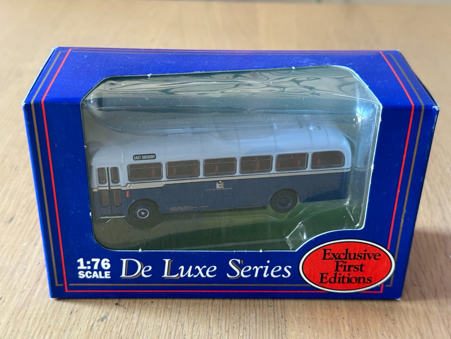 EFE OO Gauge 1/76 24313DL - Leyland BET Manchester City Airport