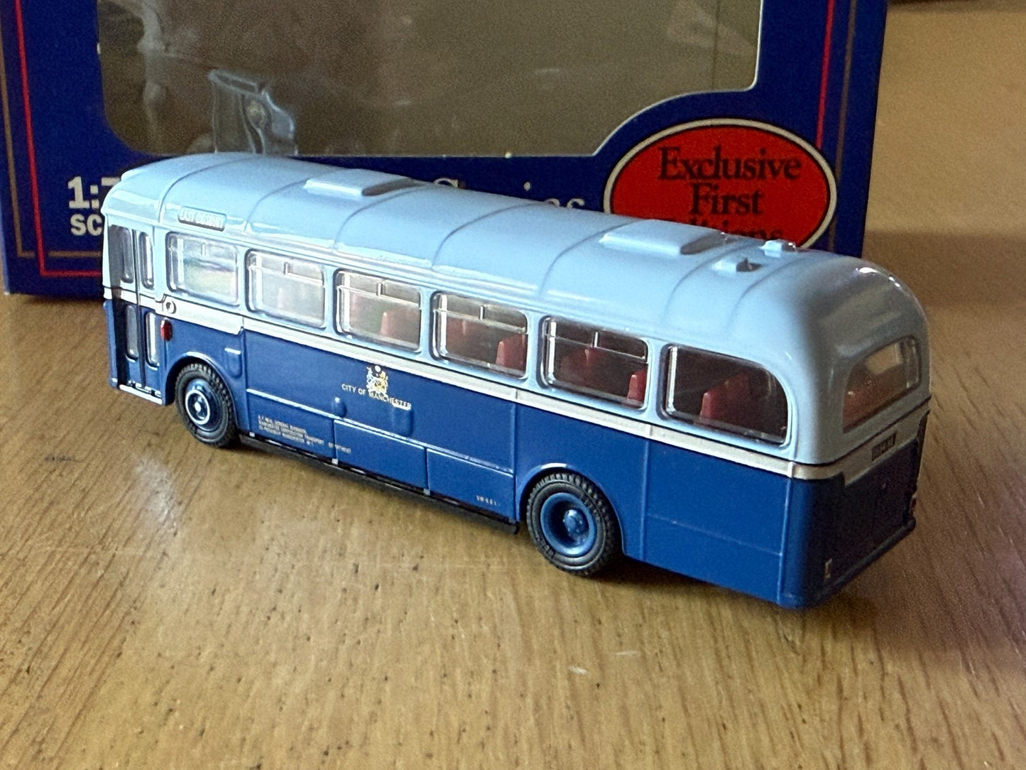 EFE OO Gauge 1/76 24313DL - Leyland BET Manchester City Airport