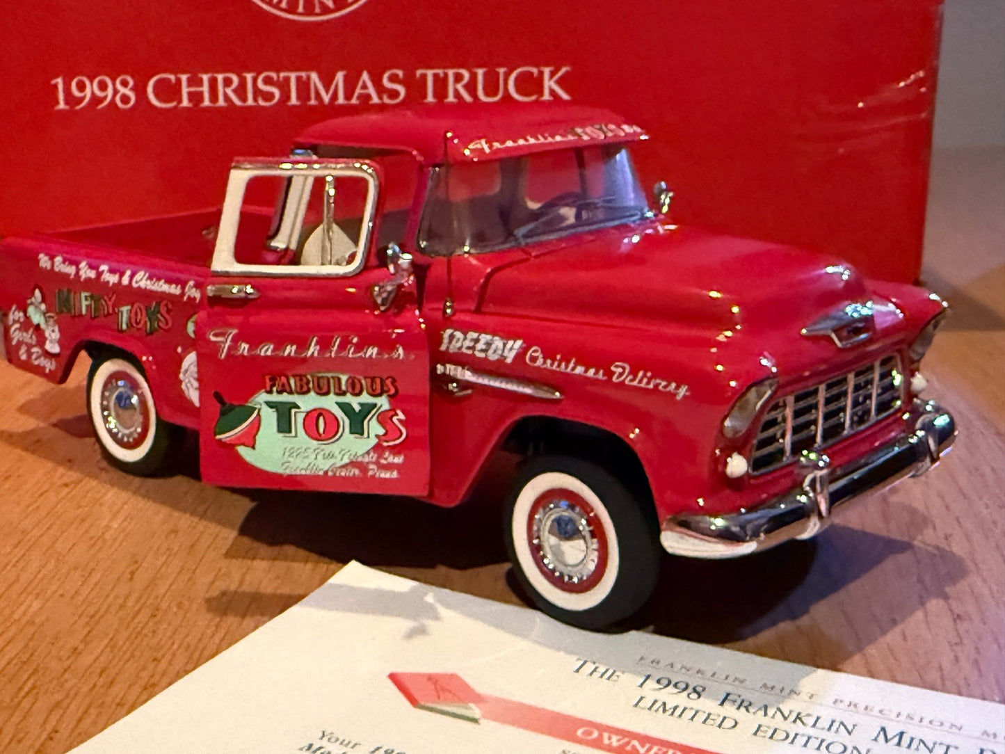 Franklin Mint 1998 Christmas Truck