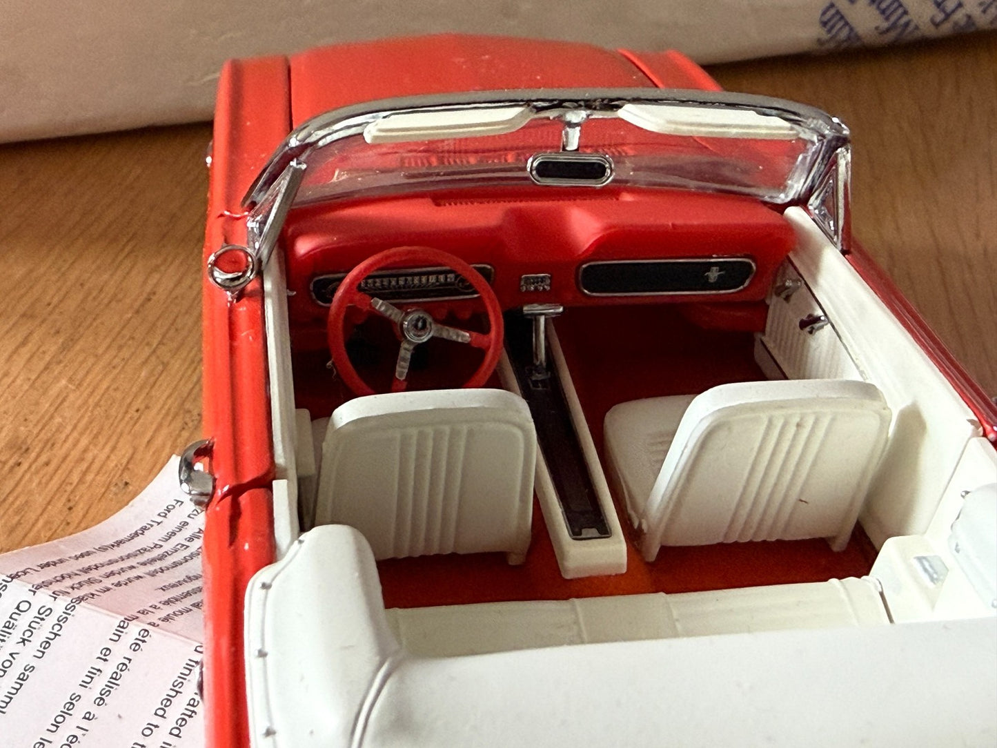 Franklin Mint: 1:24 1964 Ford Mustang Convertible