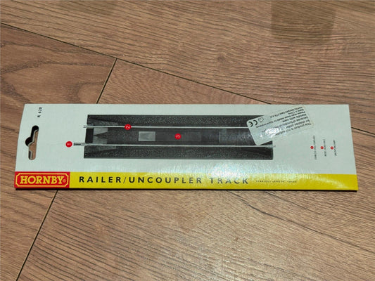 Hornby R620 - Railer / Uncoupler Track