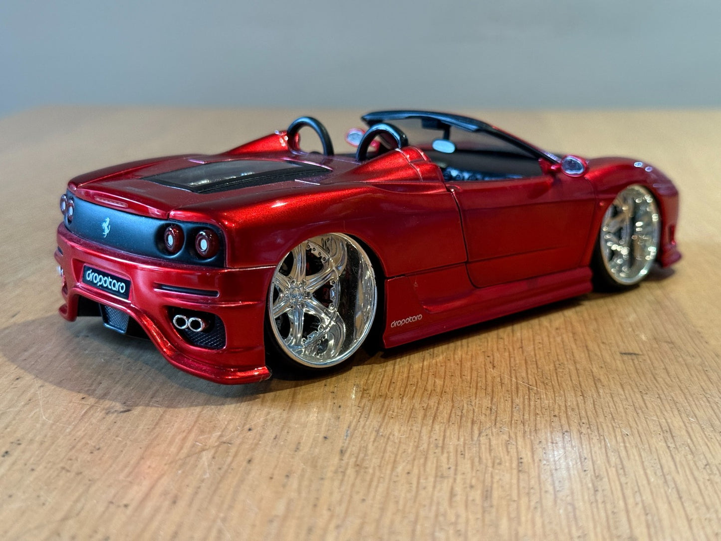 Hot Wheels Dropstars mid-scale (approx. 1:20) Red Ferrari 360 Spider