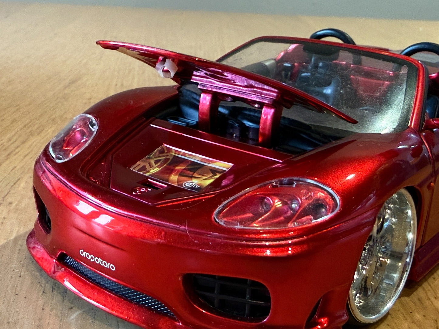 Hot Wheels Dropstars mid-scale (approx. 1:20) Red Ferrari 360 Spider