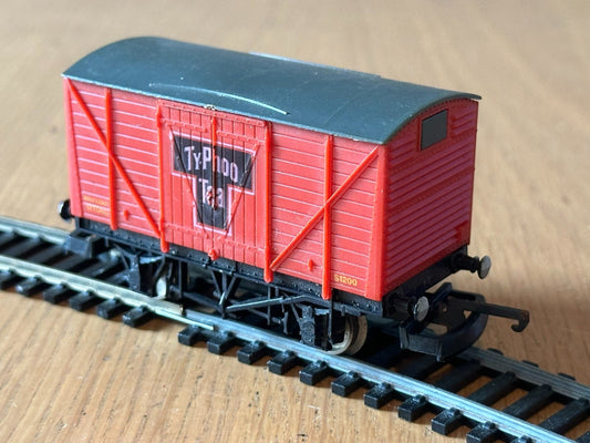 Lima: OO Gauge 12T PO 'Typhoo Tea' Box Van. Pre owned.