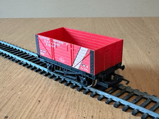Hornby R094 OO Gauge 'Pilkington Brothers Ltd' 1489 Open Wagon