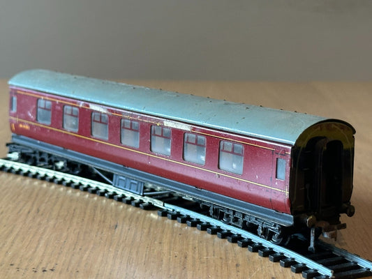 Hornby Dublo OO Gauge M 4193 Red Rose Maroon Coach