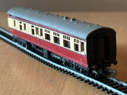 Tri-ang OO Gauge R28 B.R Main Line Brake 2nd Coach M34000 - Playworn