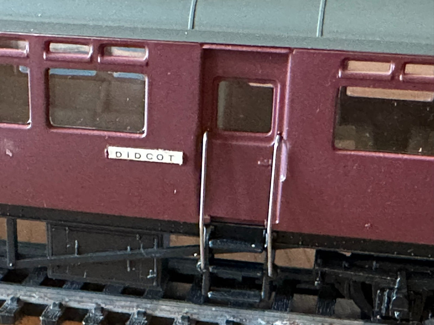 Airfix Railways 54257-O OO Gauge B.R "DIDCOT" Auto Coach. Boxed.