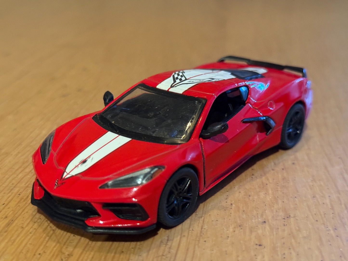 Kinsmart 1:36 Diecast Pull Back Car - 2021 Chevy Corvette C8