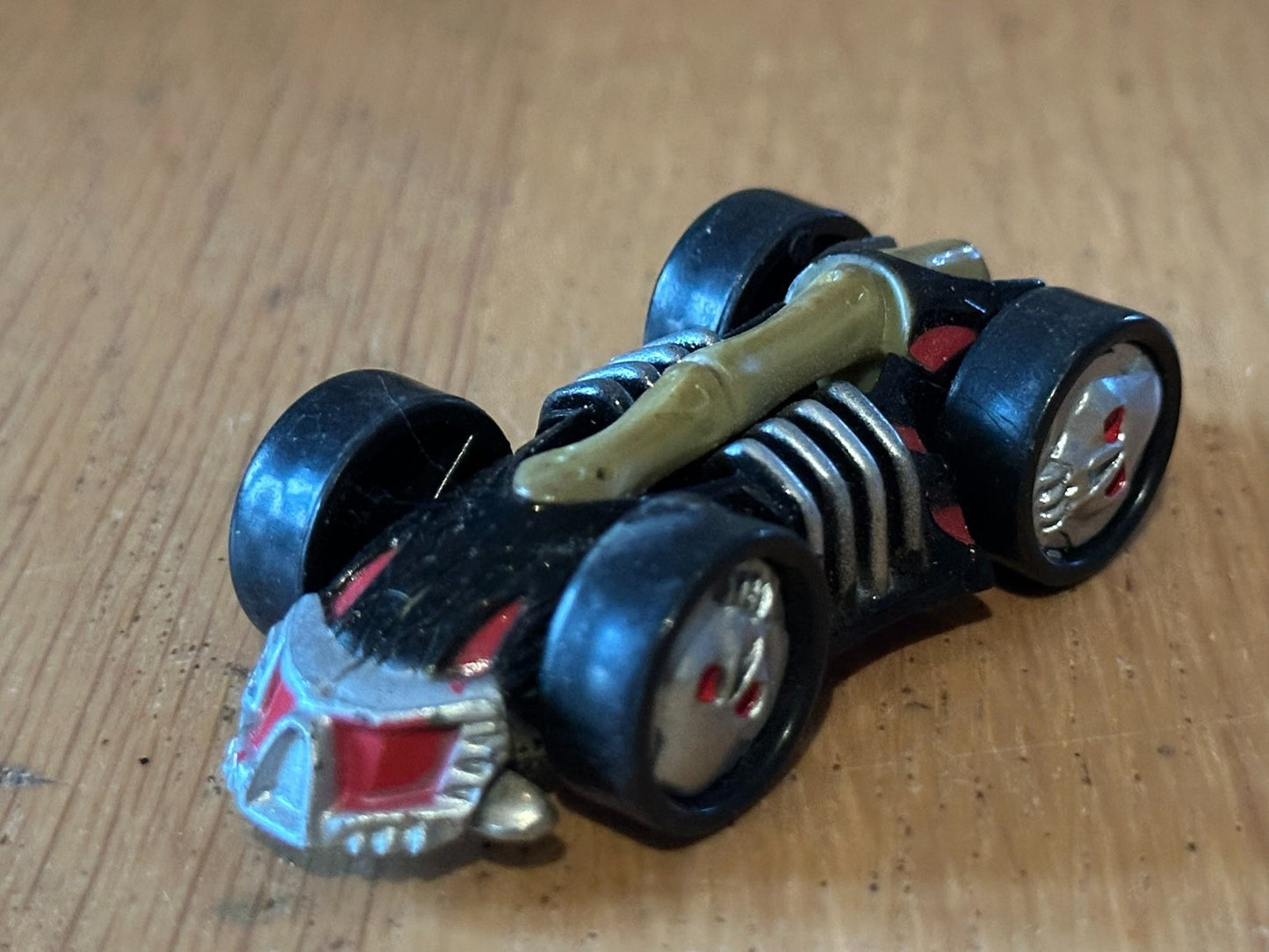 Diecast Disney Racers Pirates of the Caribbean Skull Car. No Box.