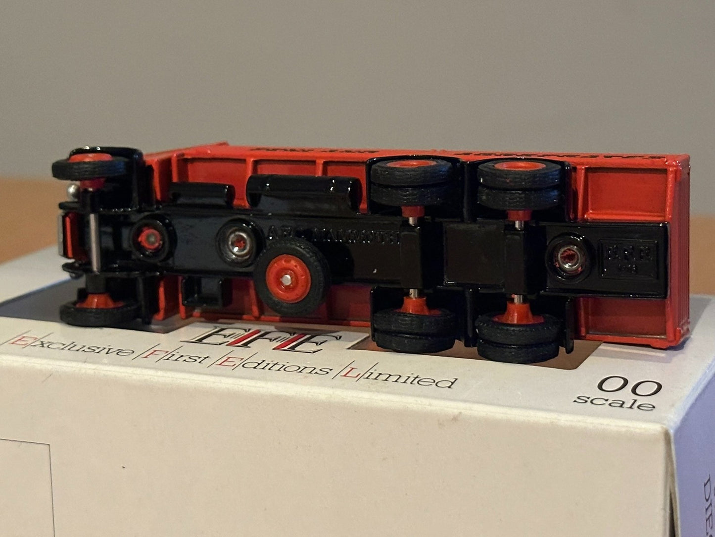 EFE OO Gauge AEC Mammoth 6-wheel Dropside Fenland Aggregates 10301. Boxed.