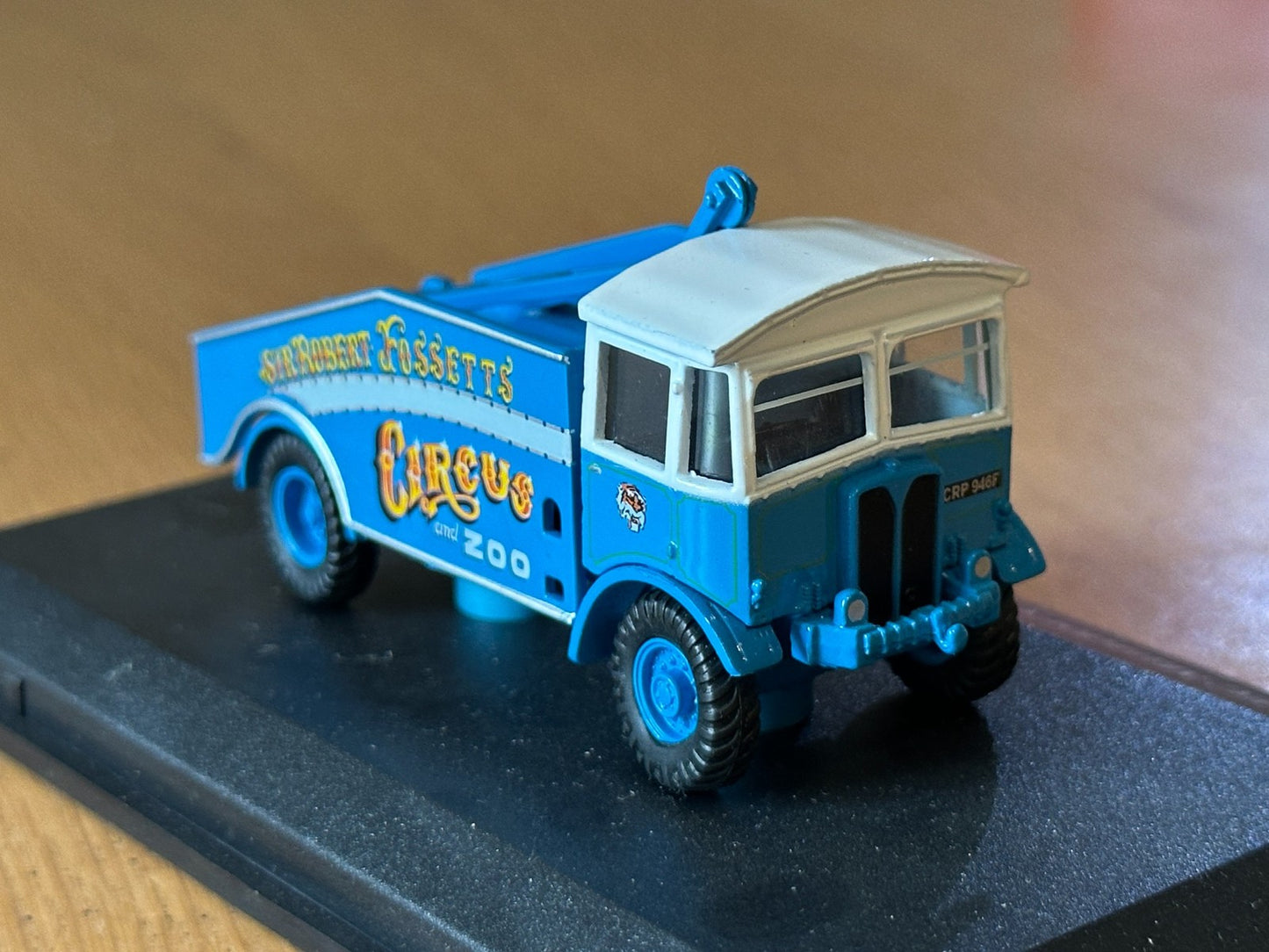 Atlas Editions OO Gauge - AEC Matador - Sir Robert Fossett's Circus