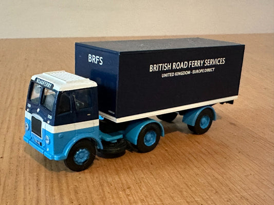 Base Toys OO Gauge British Road Ferry Services Truck