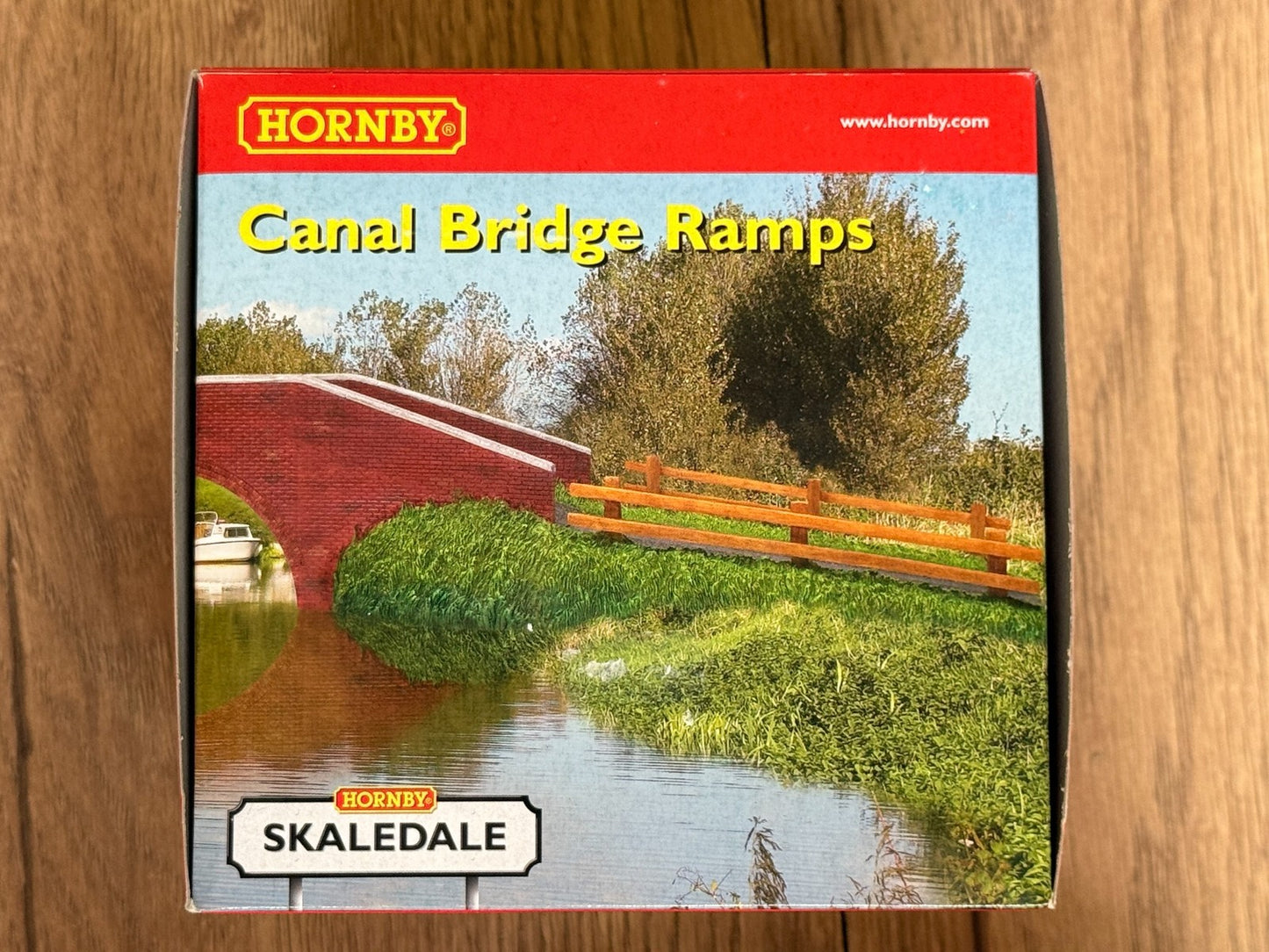 Hornby Skaledale OO Gauge Building - Canal Bridge Ramps BNIB