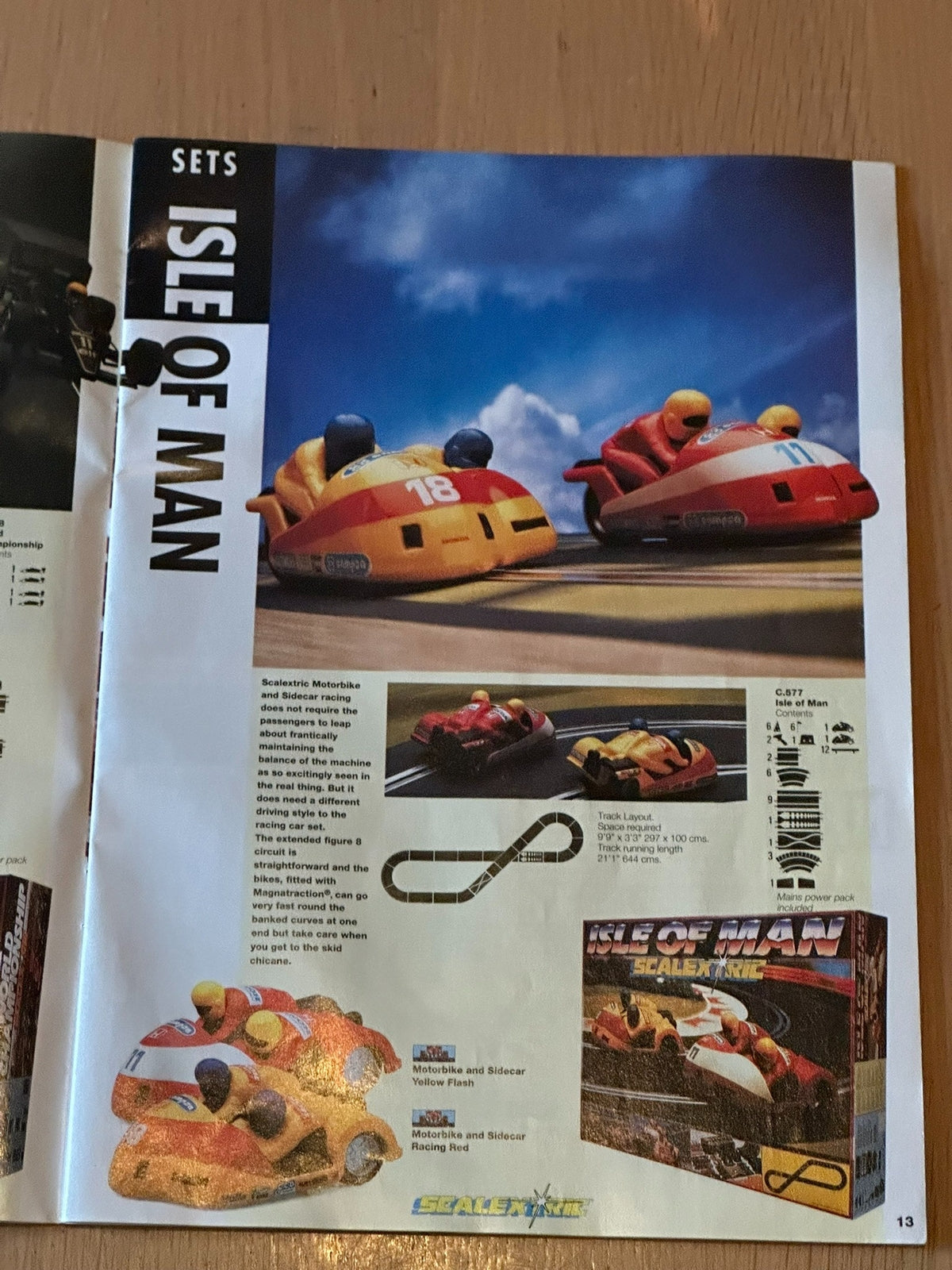 Scalextric Catalogue - 32nd Edition