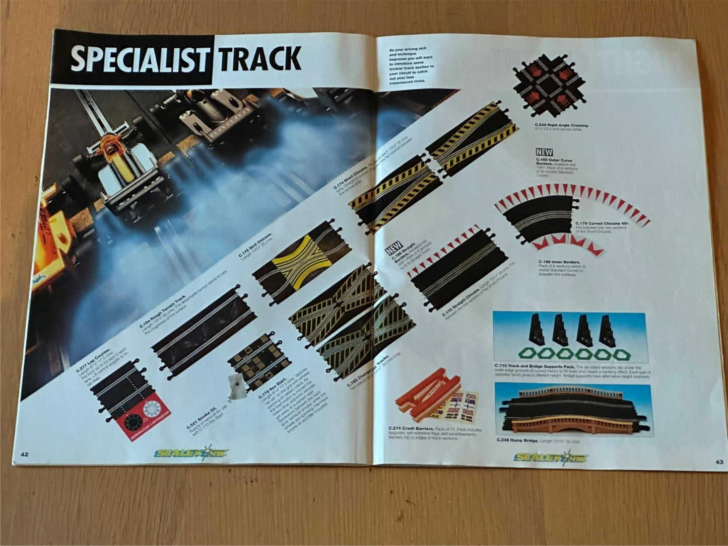 Scalextric Catalogue - 32nd Edition