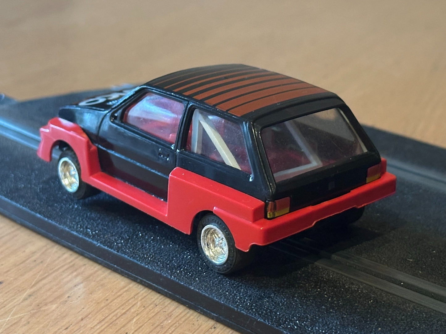 Scalextric Metro 6R4 Navico C333.