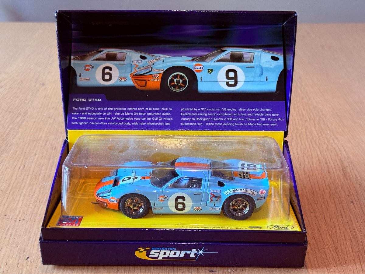 Scalextric Sport C2404A - Gulf Ford GT40 1969 Le Mans Winner - Limited Edition