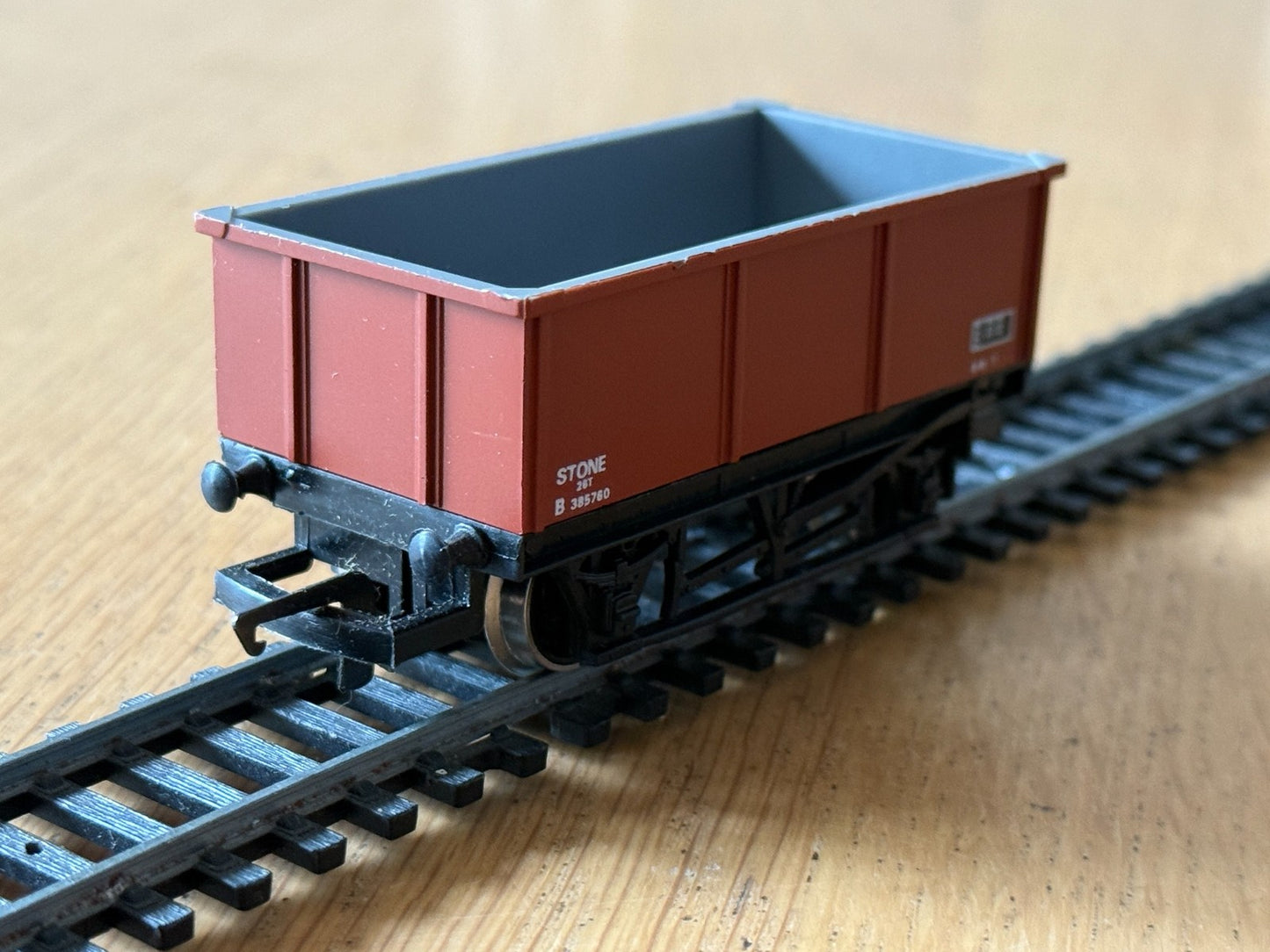 Hornby OO Gauge R730 - Large Mineral Wagon SC 25506