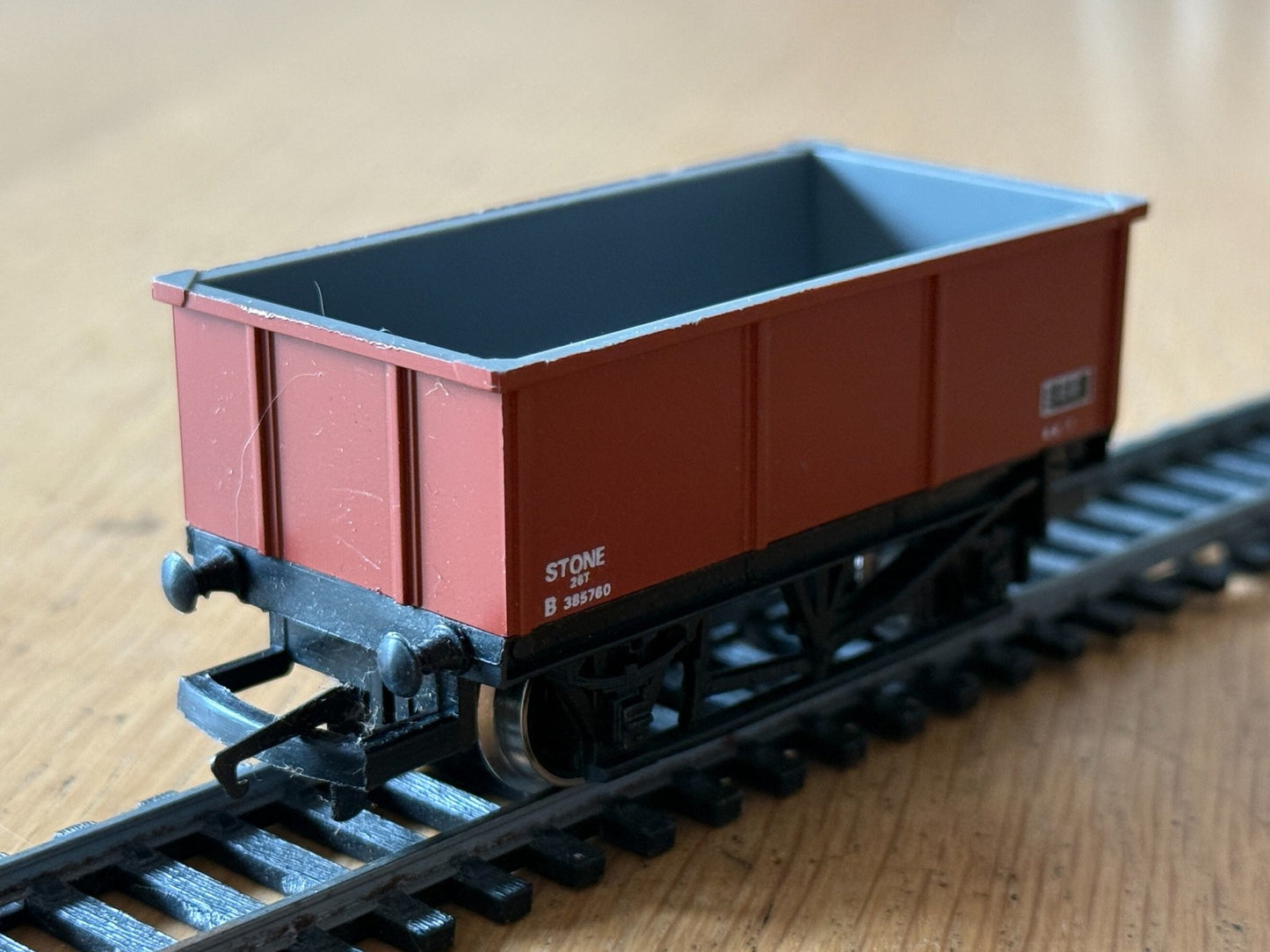 Hornby OO Gauge R730 - Large Mineral Wagon SC 25506