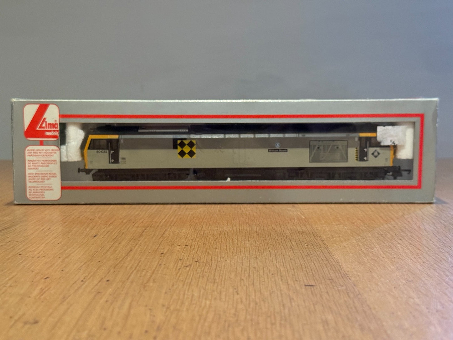 Lima OO Gauge L204806 - Class 60 No. 60032 'William Booth'
