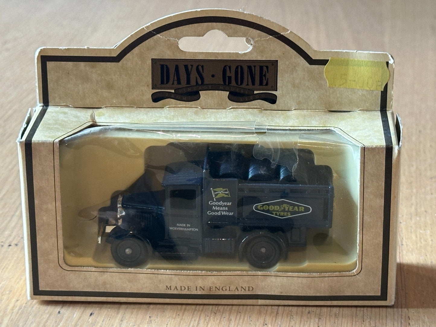 Lledo Days Gone DG20018 - Ford Model A Stake Truck - Goodyear Tyres