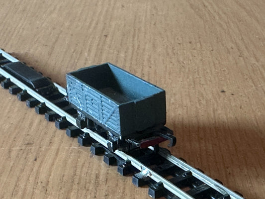 Lonestar Treble-O Lectric Gauge (N gauge track compatible) Open Plank Wagon
