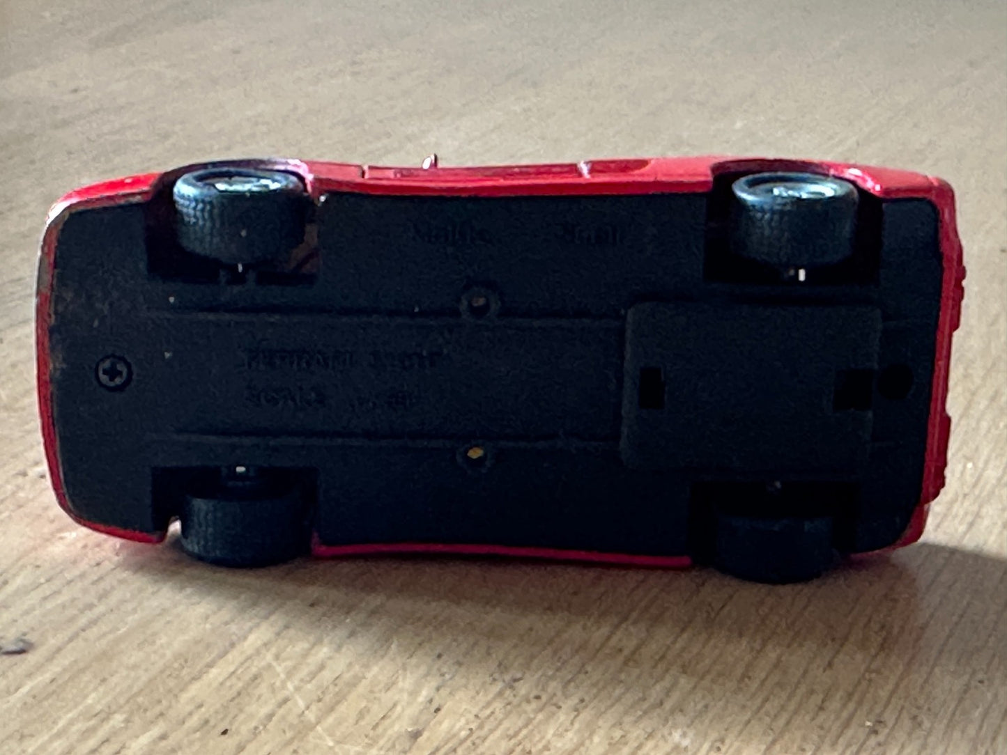 Maisto 1:39 Diecast Ferrari 512 TR- 1989