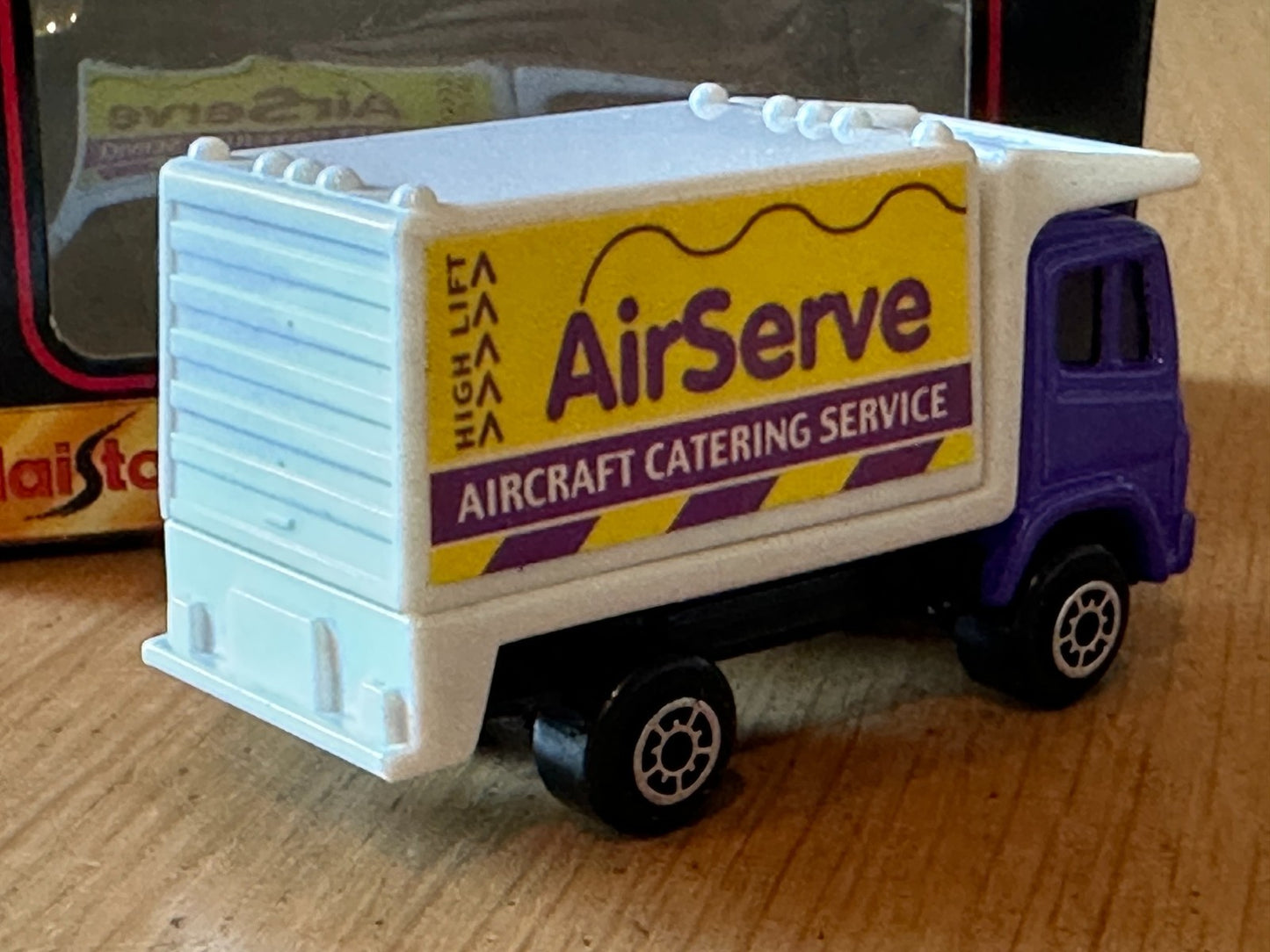 Maisto Special Edition Airport Catering Truck