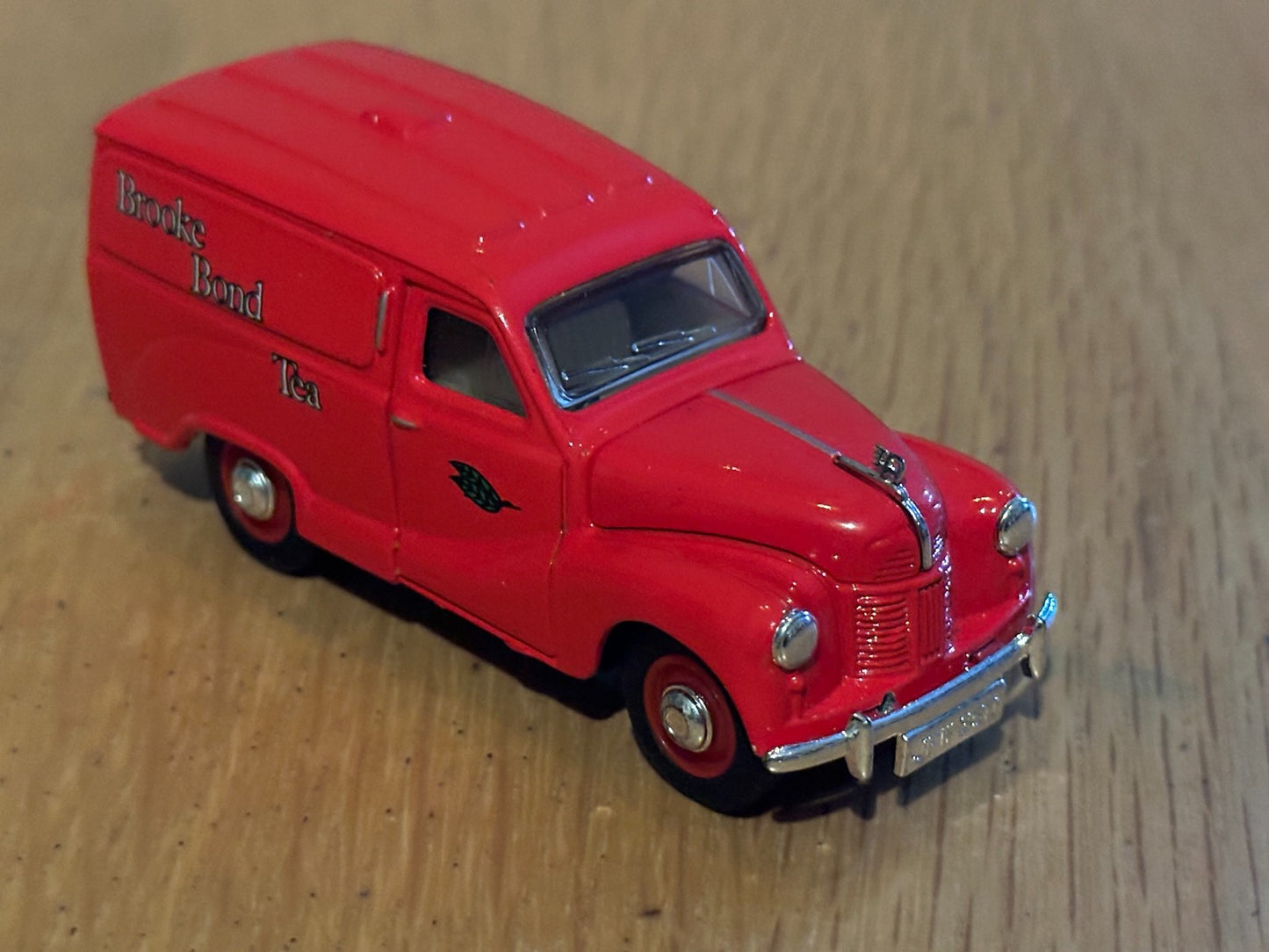 Matchbox - The Dinky Collection DY15. Brooke Bond Austin A40 Van.