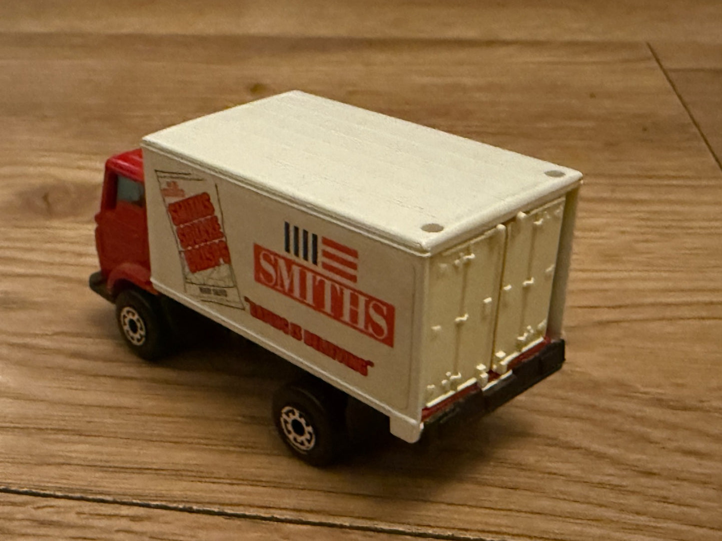 Matchbox Diecast - Dodge Box Van - Smith's Crisps