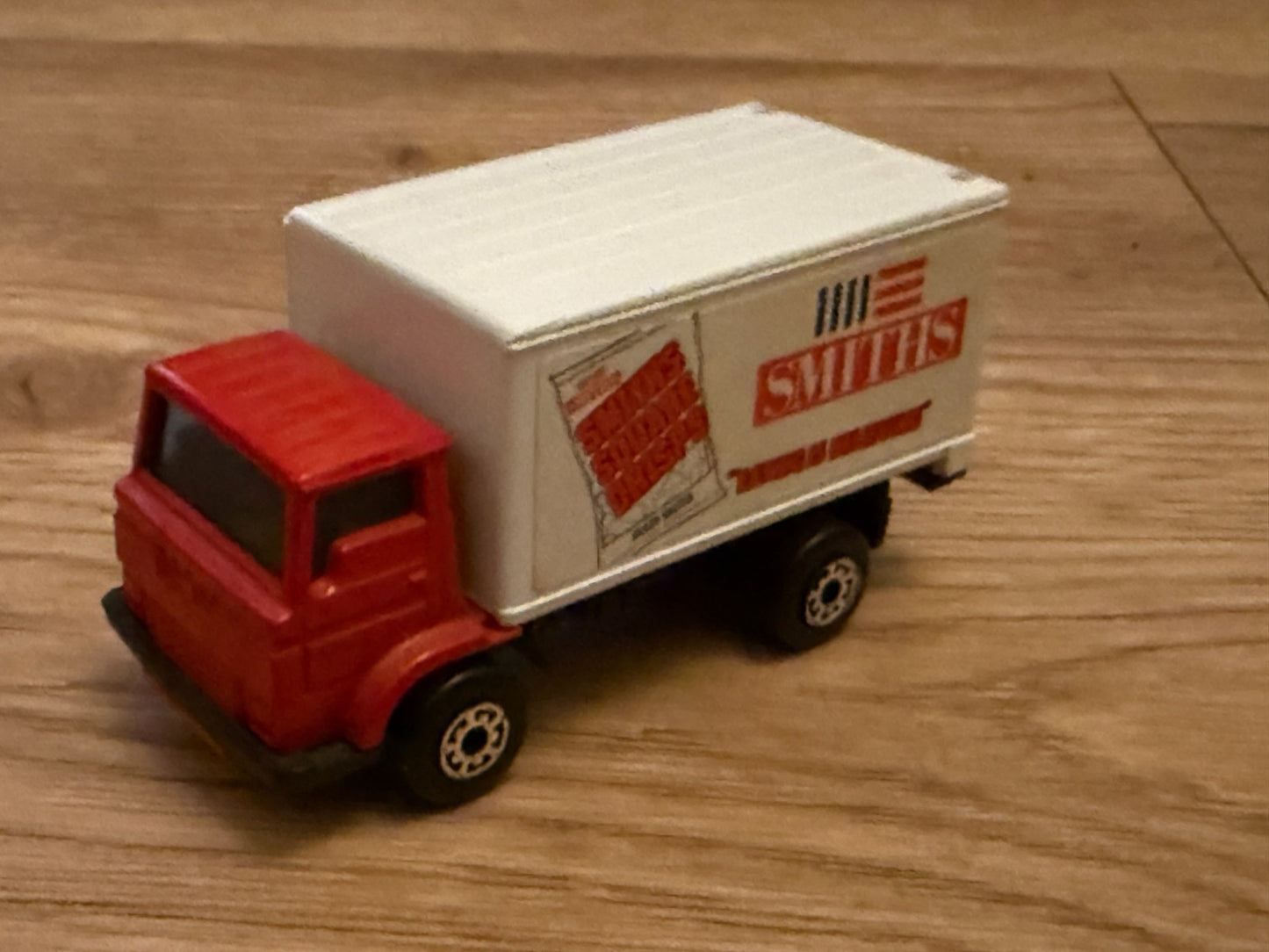 Matchbox Diecast - Dodge Box Van - Smith's Crisps