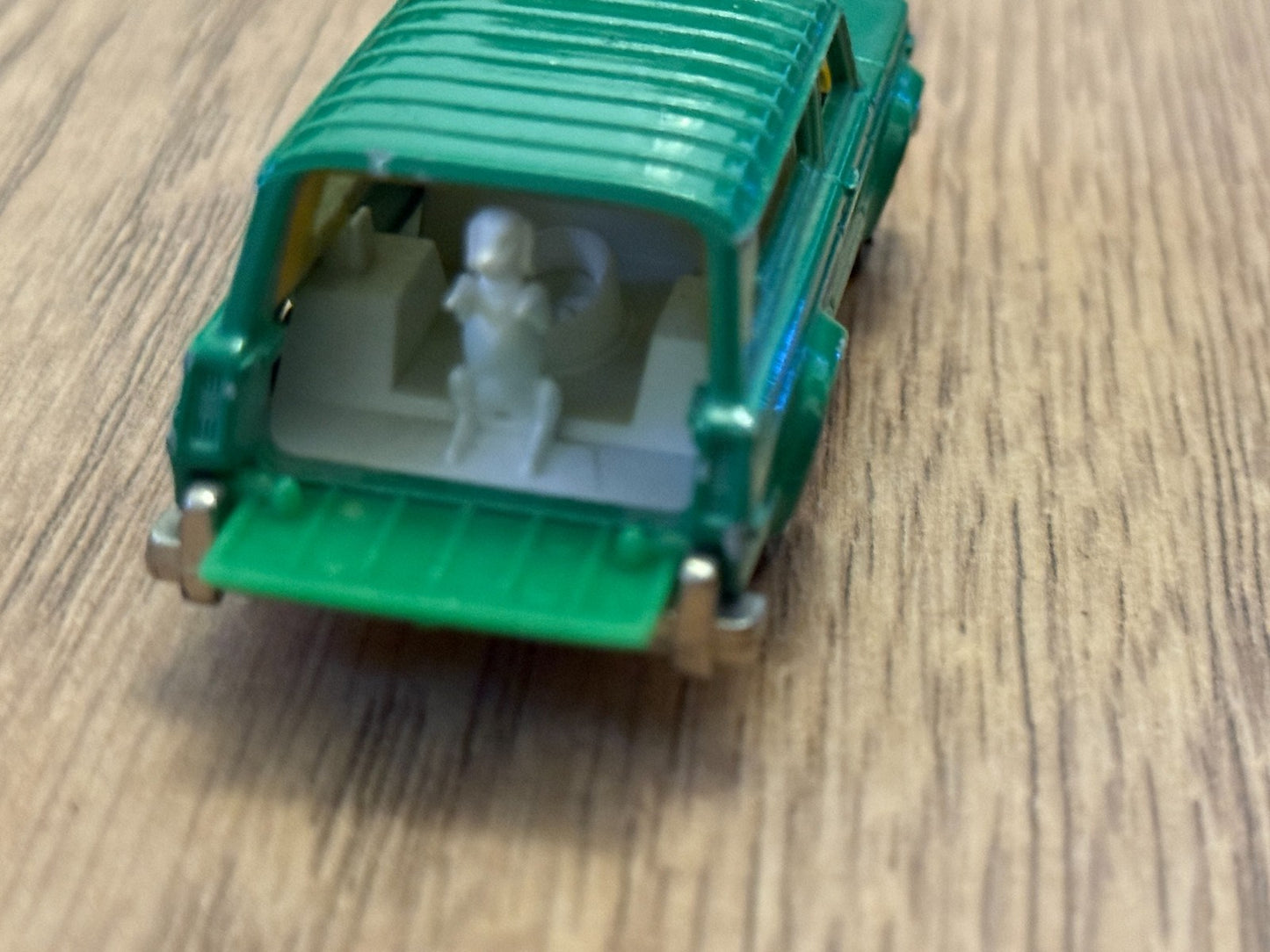 Matchbox Diecast Car - Superfast No. 73 Mercury Commuter