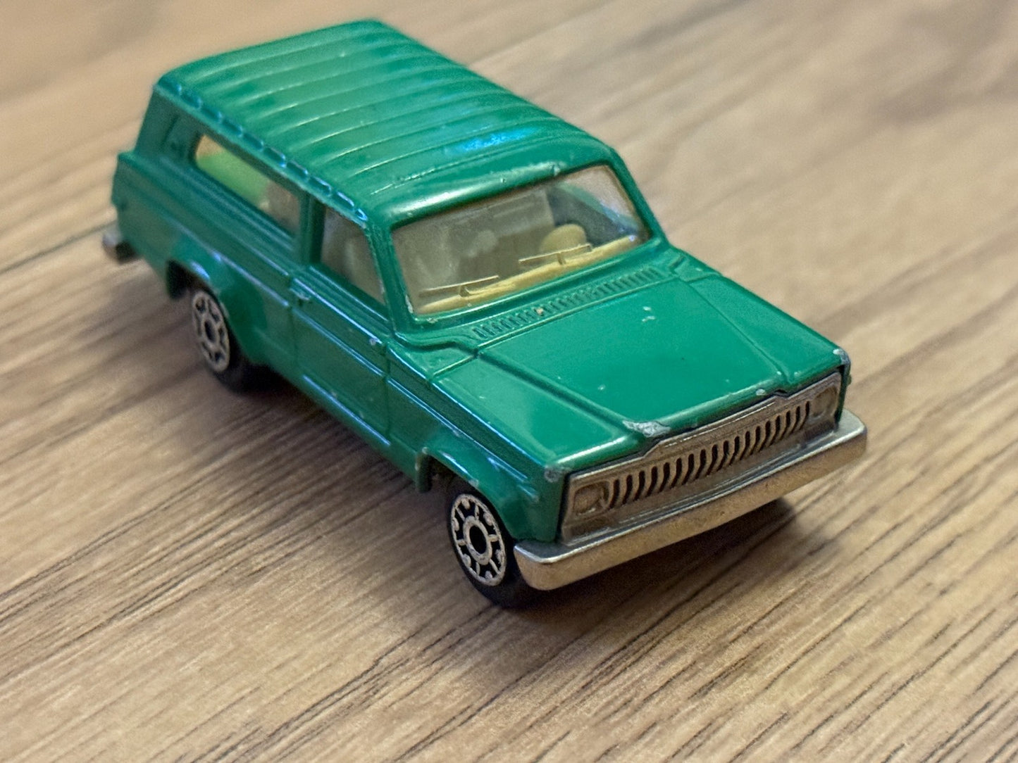 Matchbox Diecast Car - Superfast No. 73 Mercury Commuter