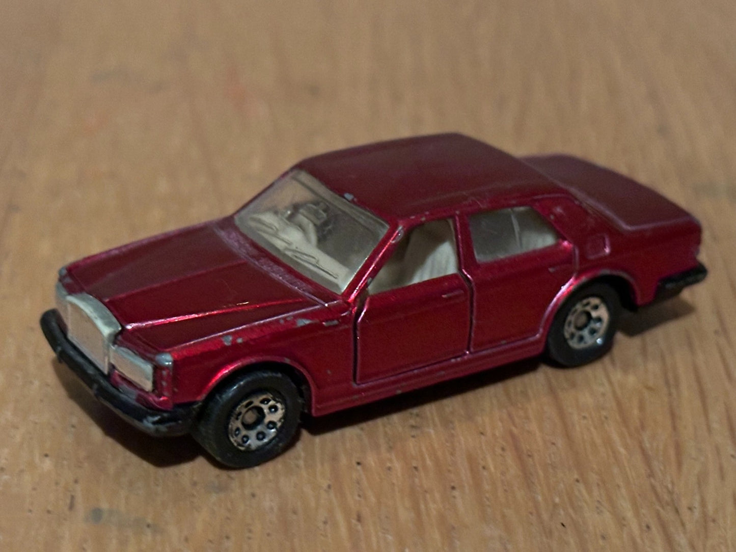 Matchbox Diecast MB66 Rolls Royce Silver Spirit. No Box.