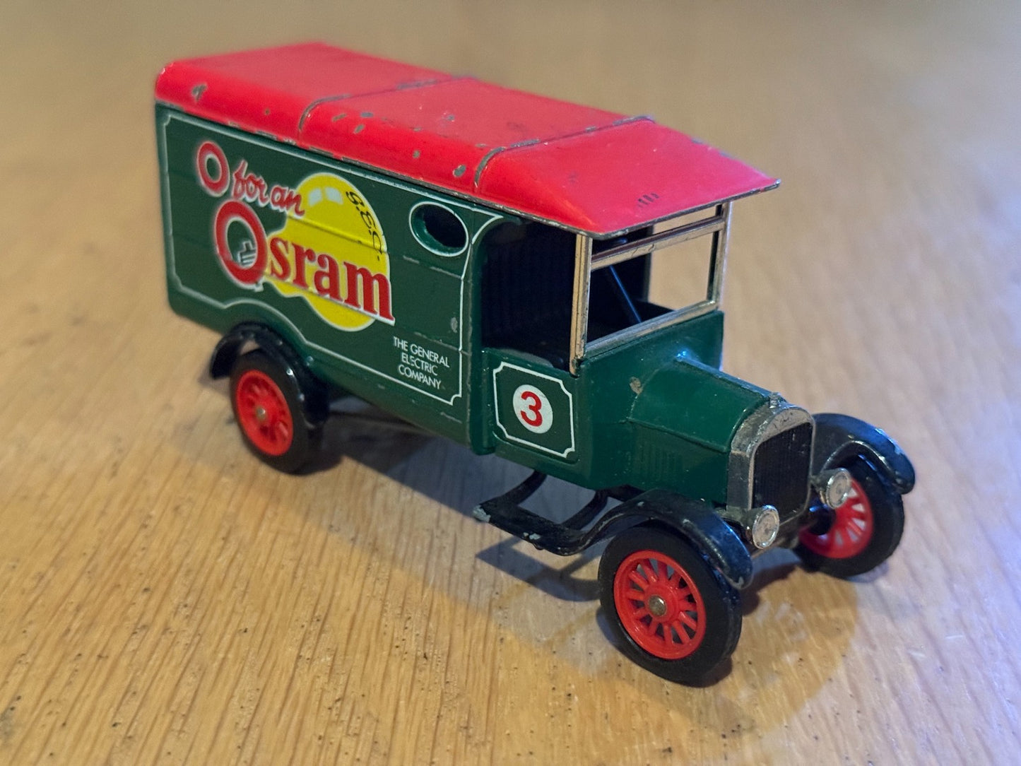 Original Matchbox Models of Yesteryear  - Y-21 1926 Ford Model T - Osram