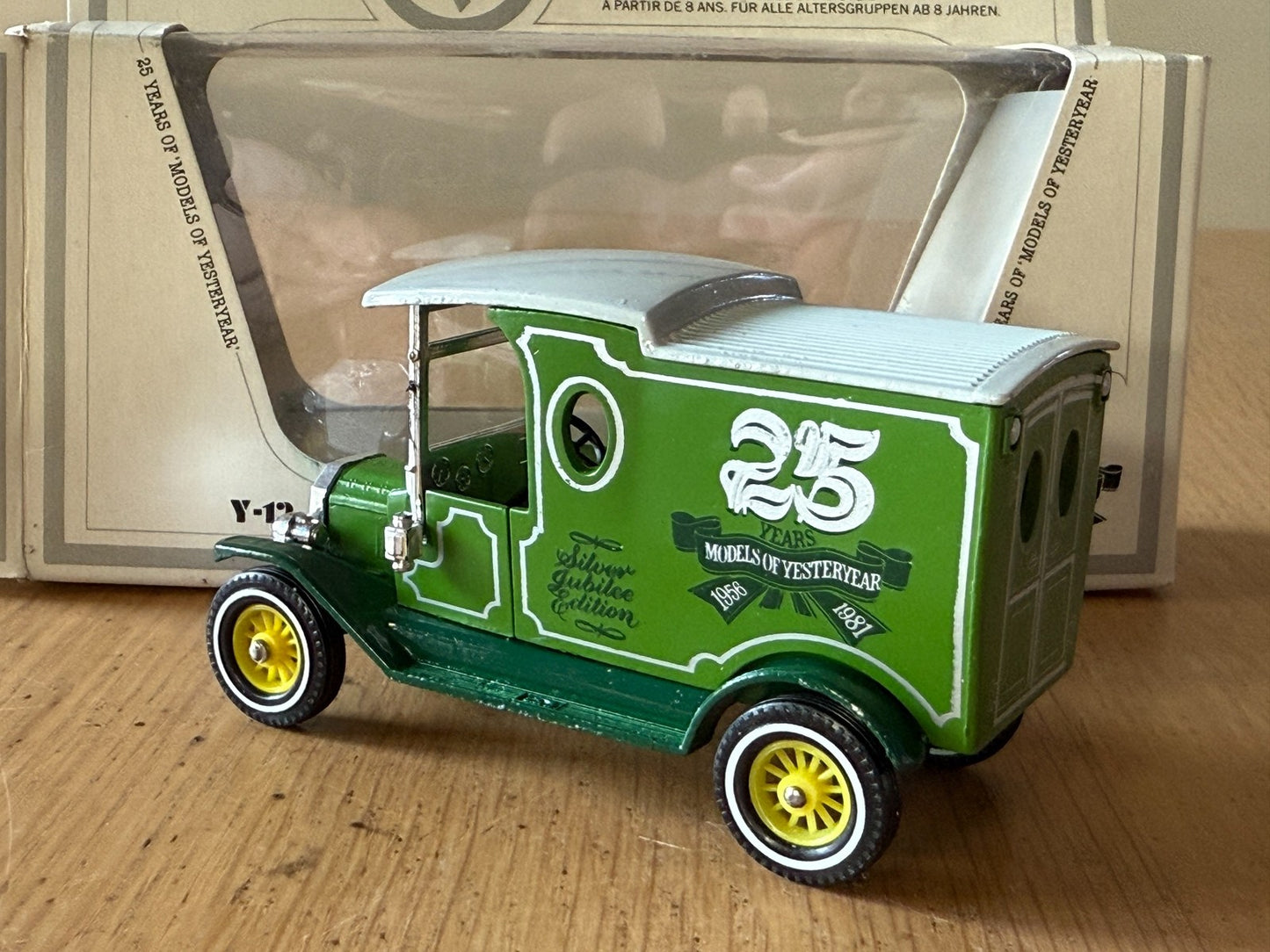 Original Matchbox Models of Yesteryear Y-12 - 1912 Ford Model T - 25 Years