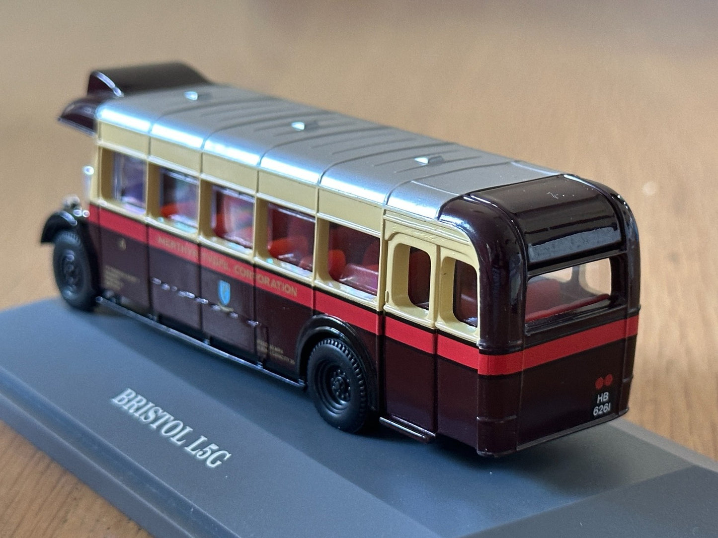 Original Omnibus 1:76 OO Gauge 97850 - Bristol L5G Merthyr Tydfil County Borough