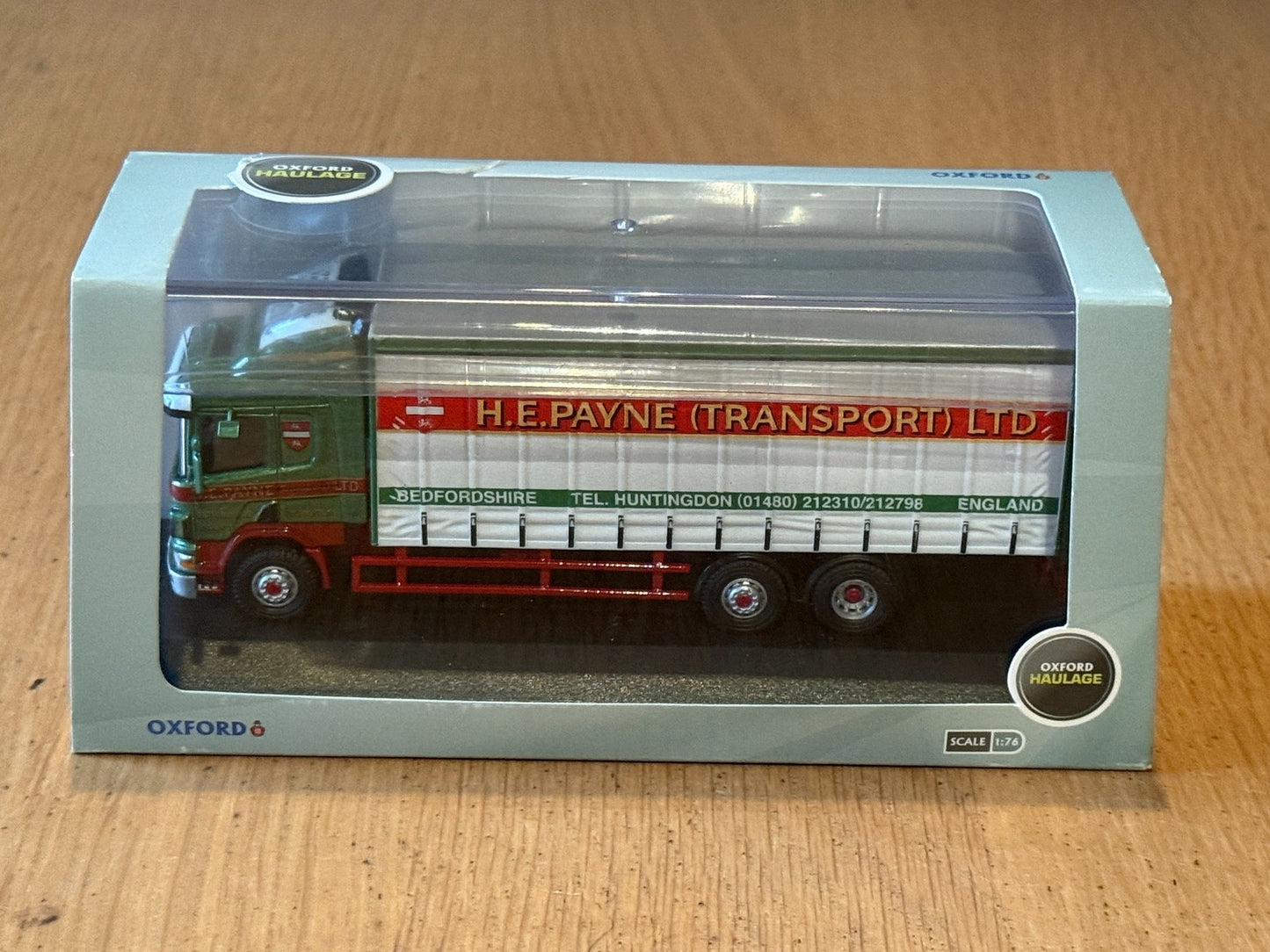 Oxford Diecast - Scania 94D Curtainside H.E. Payne - 1:76 Scale