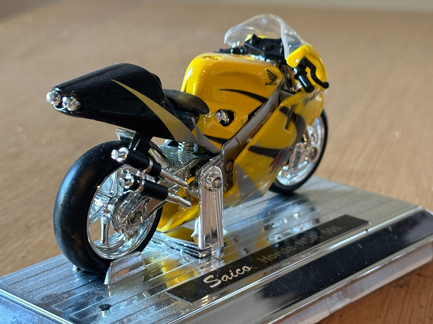 Saico 1:18 Motorcycle Model - Honda NSR500