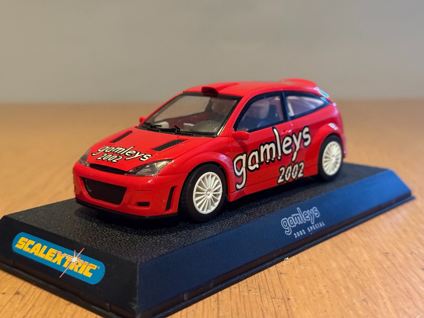 Scalextric 1/32 Slot Car - C2471A - Ford Focus WRC - Gamleys 2002