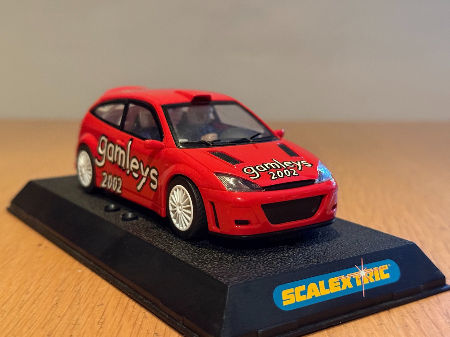 Scalextric 1/32 Slot Car - C2471A - Ford Focus WRC - Gamleys 2002
