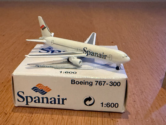 Schabak 1:600 Diecast Aircraft - Boeing 767-300 - Spanair
