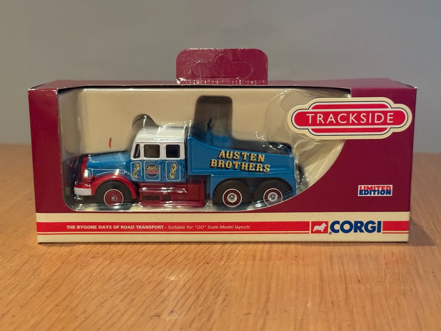 Trackside OO Gauge 1:76 DG198005 Scammel Contractor - Austen Brothers. BNIB