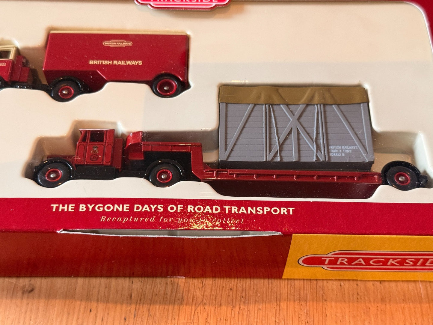 Trackside OO Gauge BR1002 1:76 British Railways Scammell Tractor & AEC Mammoth