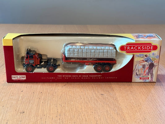 Trackside OO Gauge DG149002 1:76 AEC Mammoth Flatbed Trailer - Marley Tiles