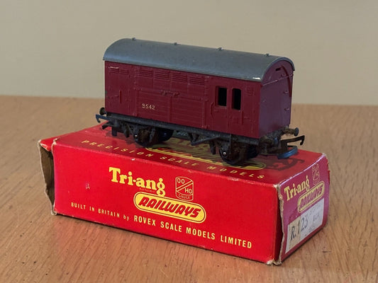 Tri-ang R123 OO Gauge Horse Box. Original Box.