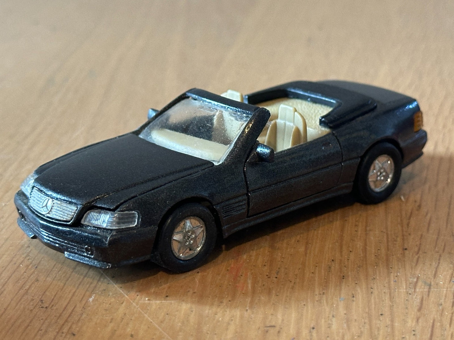 Welly Diecast Pull Back Super Racer - Mercedes 500SL